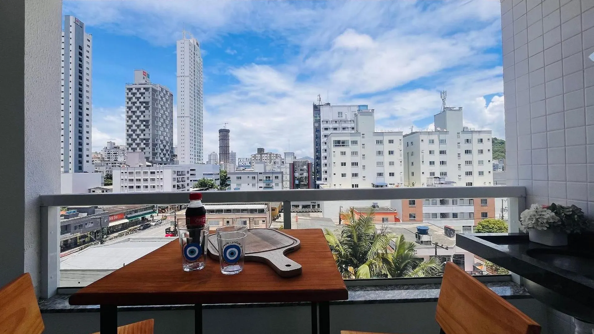 דירות Balneário Camboriú Curta!|194| Ape Tranquilo| Vista Montanhas & Cristo Luz